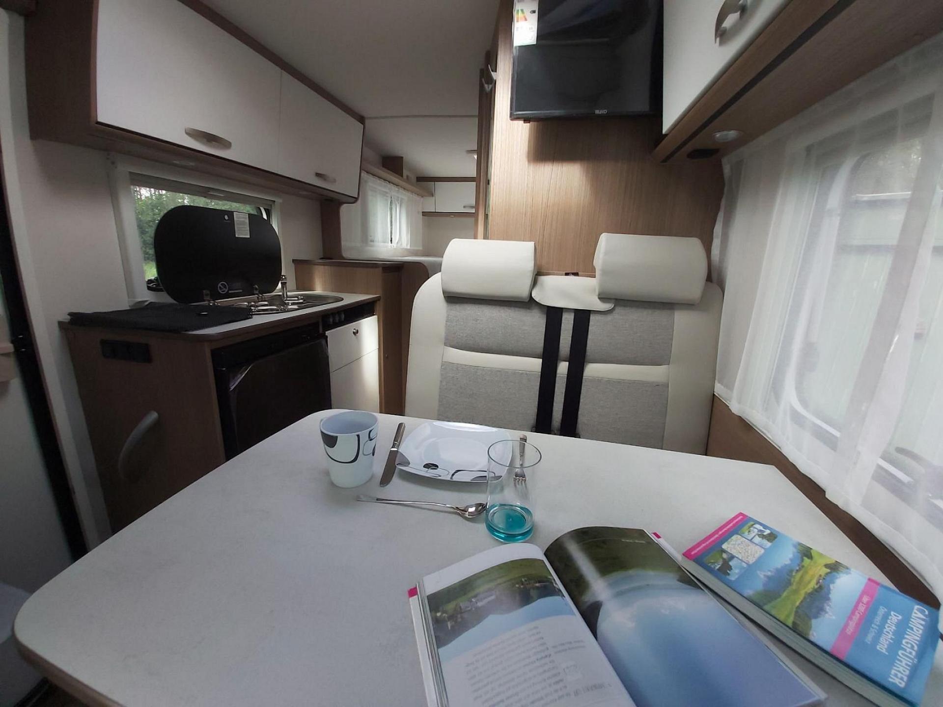 Carado - V337Europa Edition