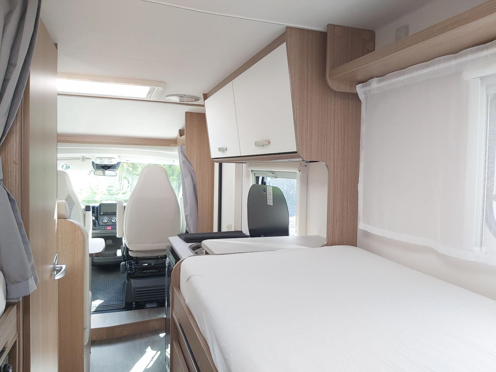 Carado - V337Europa Edition