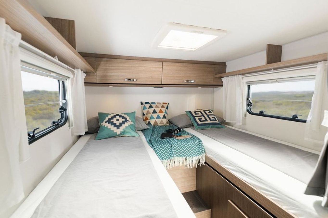 Carado - V337Europa Edition