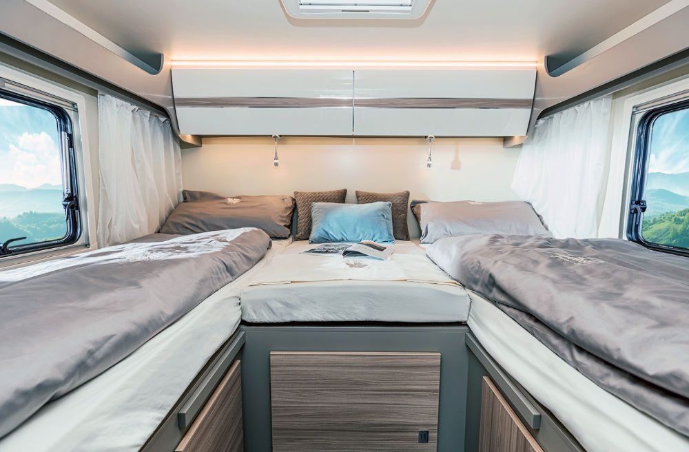 Ahorn - ACA 690, 2 bis 5 Sitzer